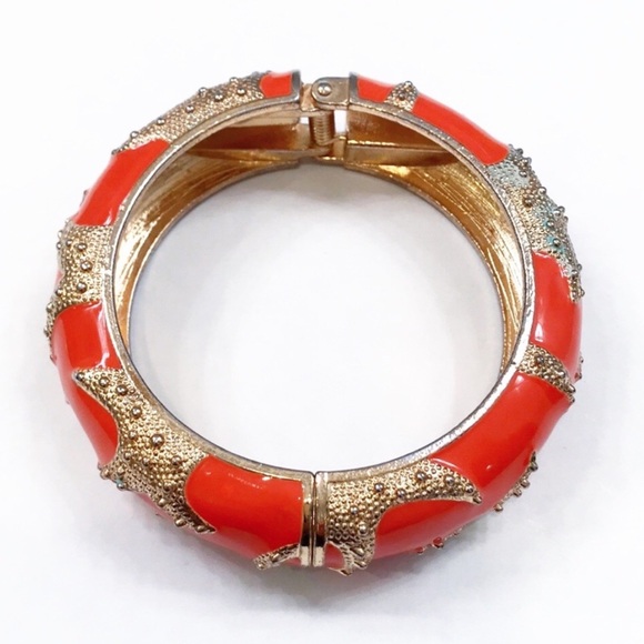 Amrita Starfish Tangerine Glow Bangle Bracelet - Picture 2 of 5